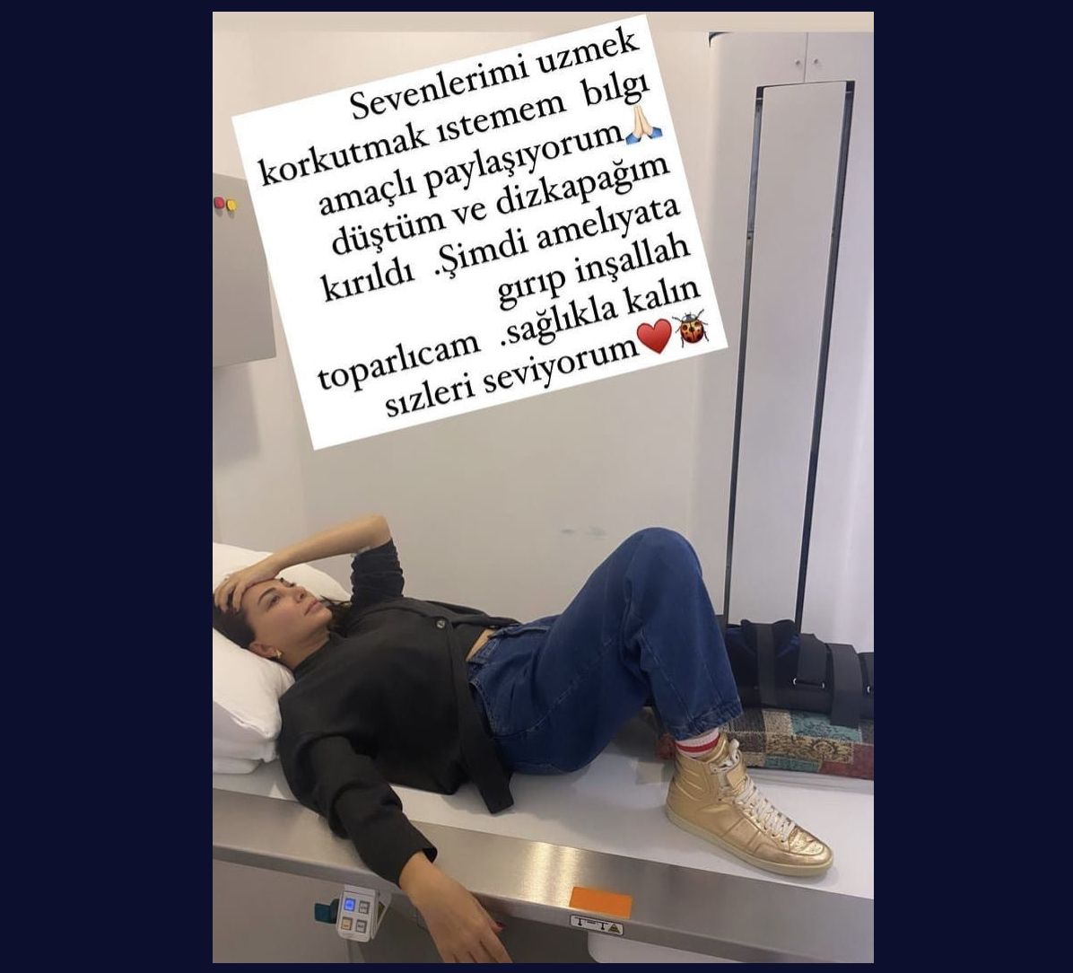 Ünlü sanatçı Ebru Yaşar, kaza geçirdi: Acil Ameliyata alındı!