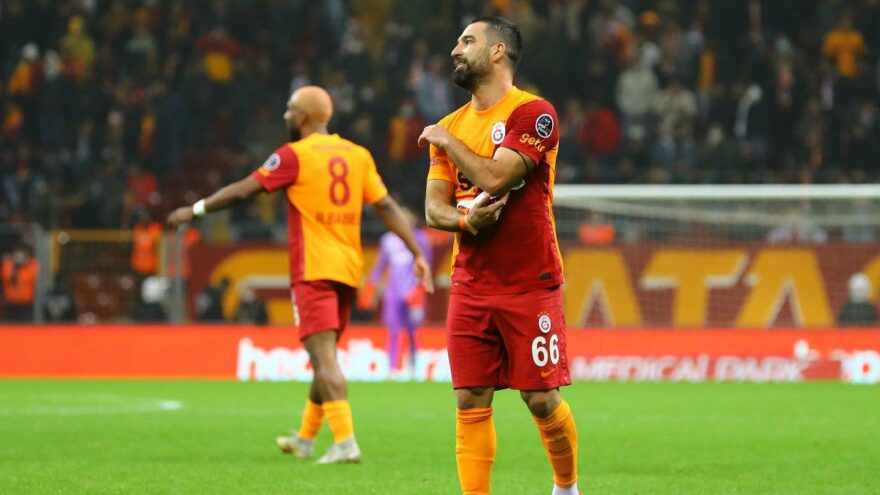 Arda Turan: "Galatasaray'a 13 milyon Euro kazandırdım, operasyona müsaade etmem"