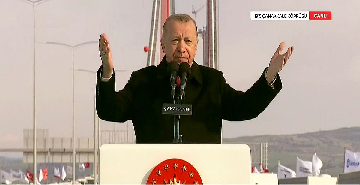 Cumhurbaşkanı Erdoğan: "Çanakkale bugün yepyeni bir geleceğe kucak açıyor..."