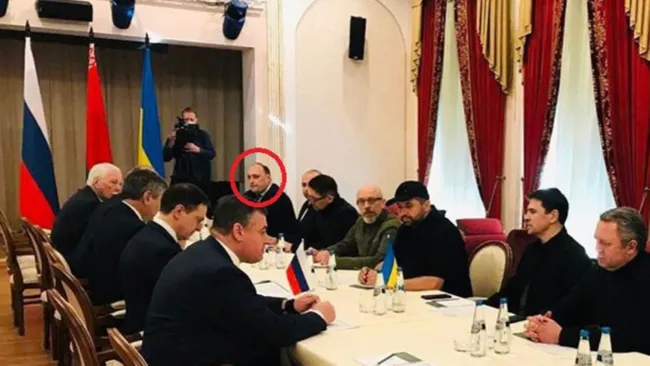 Rusya ile müzakere masasında yer alan Ukrayna heyetinin üyesi öldürüldü!